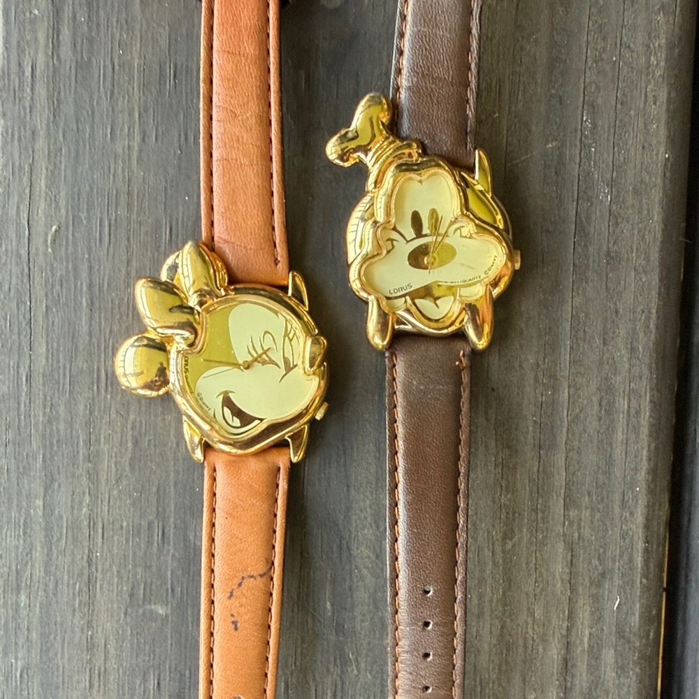LORUS Minnie Mouse and Goofy ladies watches 💕